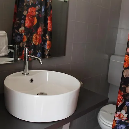Zama Hotel *